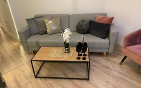 Moderno Apartament