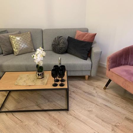 Moderno Apartament Краків Екстер'єр фото