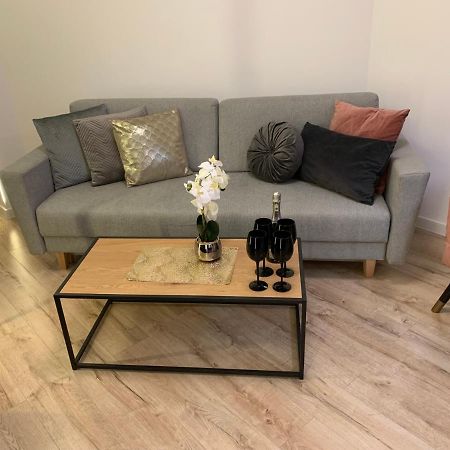 Moderno Apartament Краків Екстер'єр фото