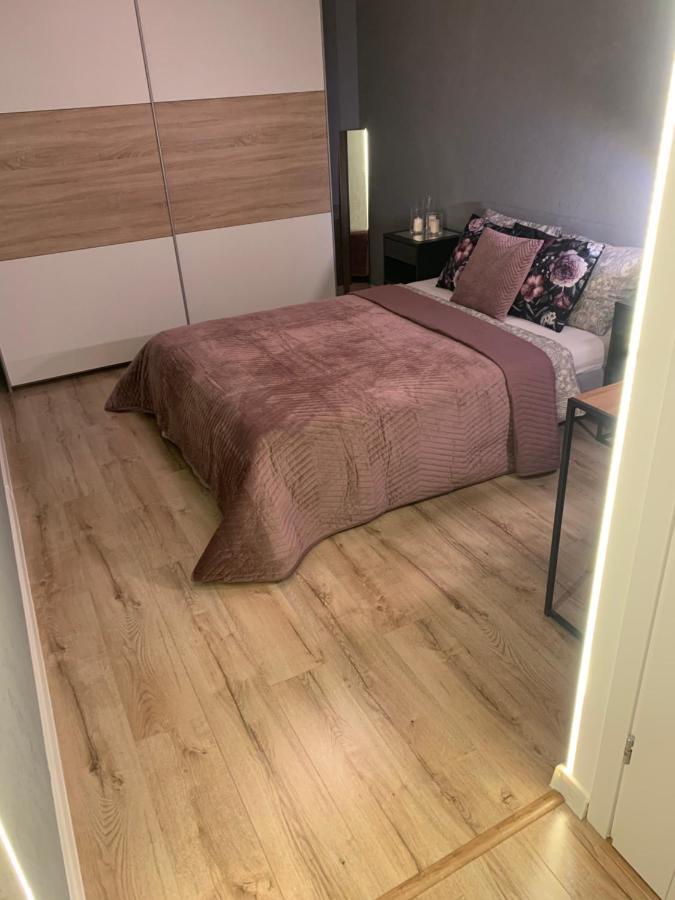 Moderno Apartament Краків Екстер'єр фото