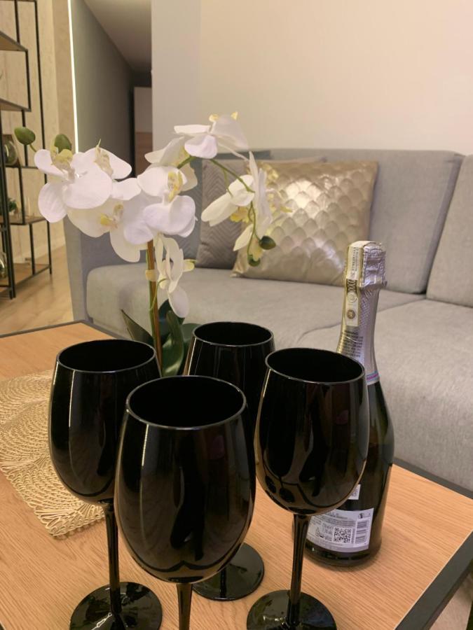 Moderno Apartament Краків Екстер'єр фото