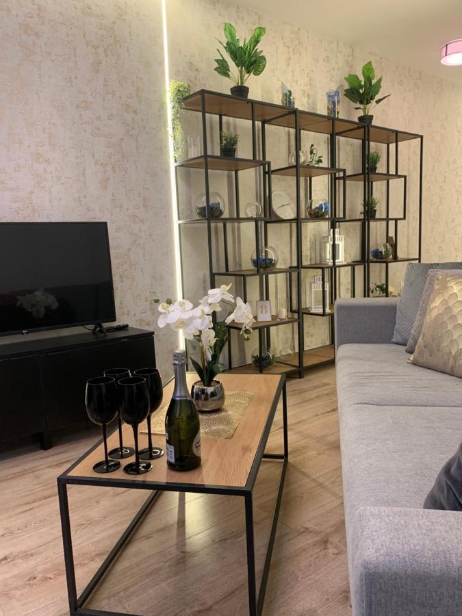 Moderno Apartament Краків Екстер'єр фото