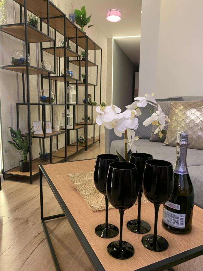 Moderno Apartament Краків Екстер'єр фото