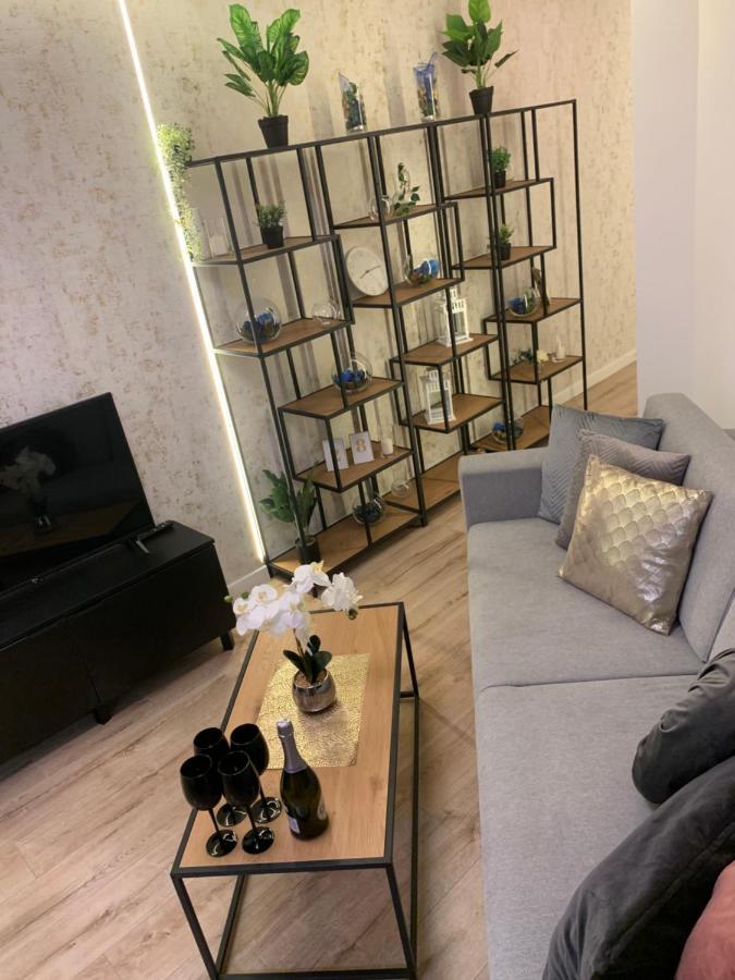Moderno Apartament Краків Екстер'єр фото